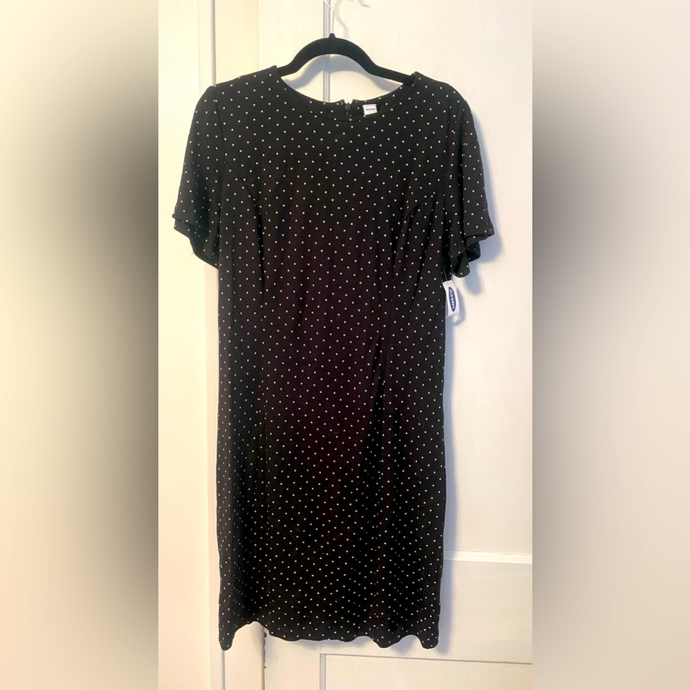 TAGS ON- Old Navy OLX SS FLUTTER Dress, black with white dots, size‎ large